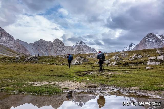 没有信号的120公里，徒步天山绝美乌孙古道，迷失在人间天堂