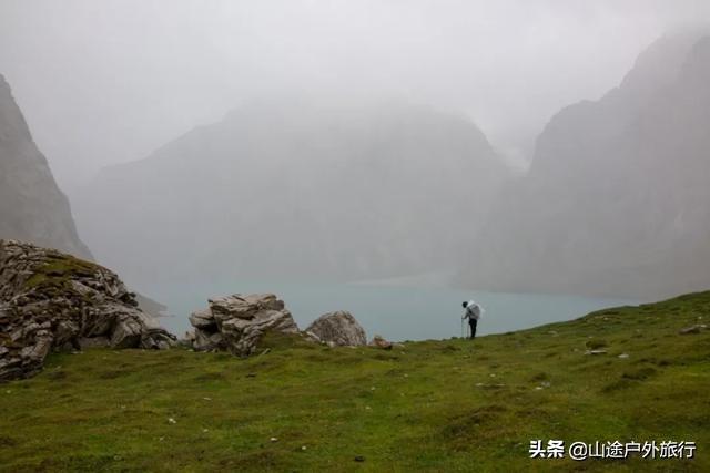 没有信号的120公里，徒步天山绝美乌孙古道，迷失在人间天堂