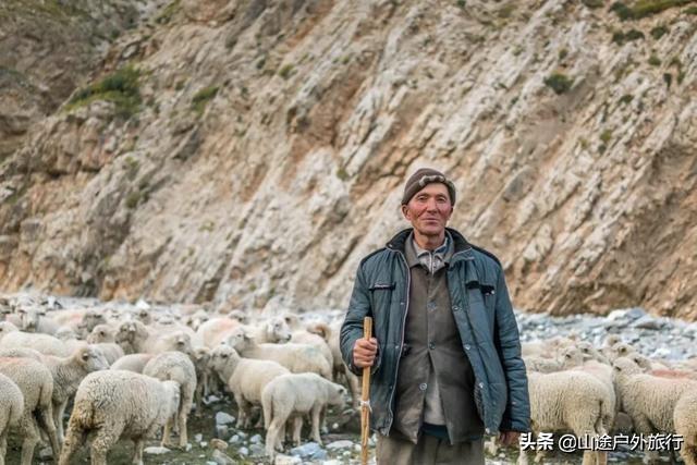 没有信号的120公里，徒步天山绝美乌孙古道，迷失在人间天堂