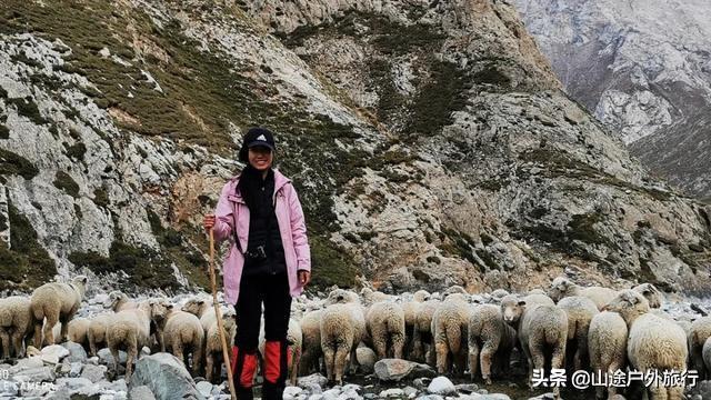 没有信号的120公里，徒步天山绝美乌孙古道，迷失在人间天堂