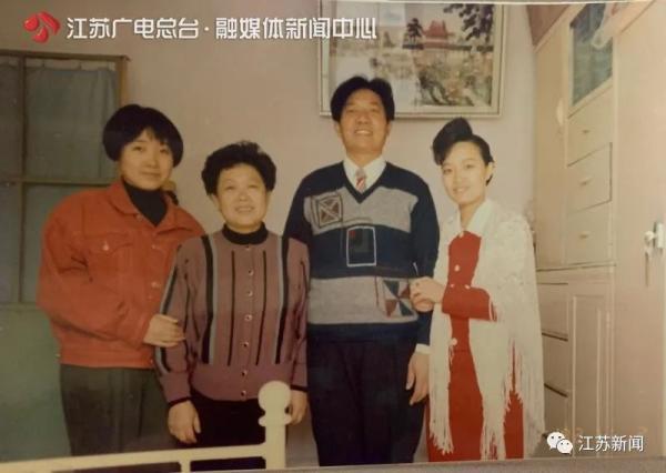 真·神仙眷侣！79岁教授30多年陪患病妻子走遍千山万水：我永远爱你