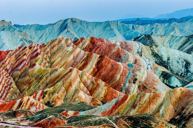 奇险灵秀美如画——镜头下的张掖丹霞彩色丘陵