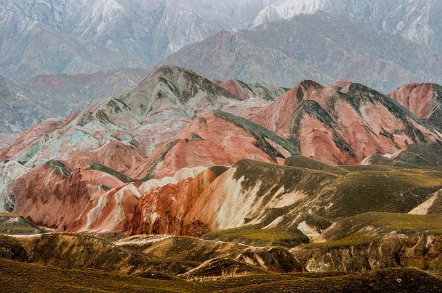 奇险灵秀美如画——镜头下的张掖丹霞彩色丘陵