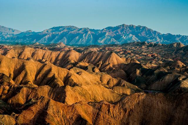 奇险灵秀美如画——镜头下的张掖丹霞彩色丘陵