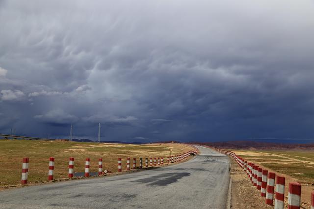 7000公里从北京到新疆，世界最长穿越沙漠的高速G7自驾详细攻略