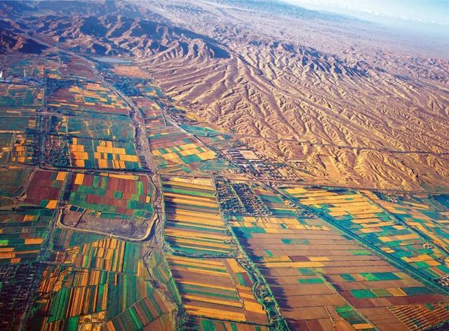 离海最远的，是天山