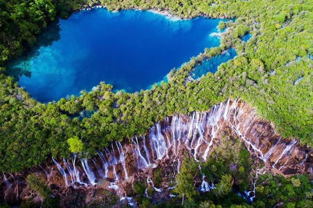 中国到底哪里的瀑布最好看？