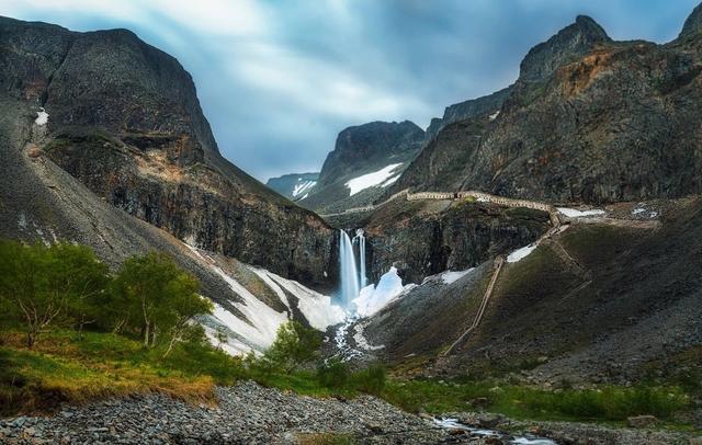 中国到底哪里的瀑布最好看？