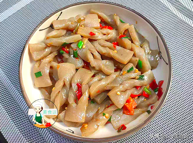 冷天，家人最爱吃这素菜，鲜香软嫩，不放肉也很香，炒一盘不够吃