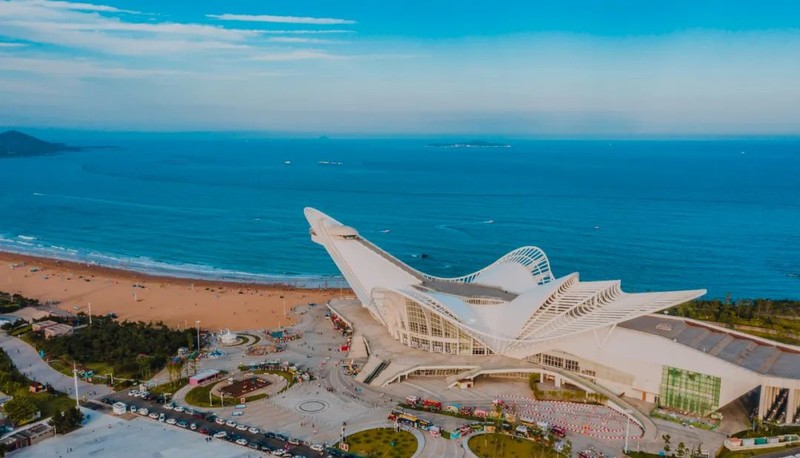 《送你一朵小红花》票房破8亿，打卡易烊千玺走过的这些宝藏取景地！