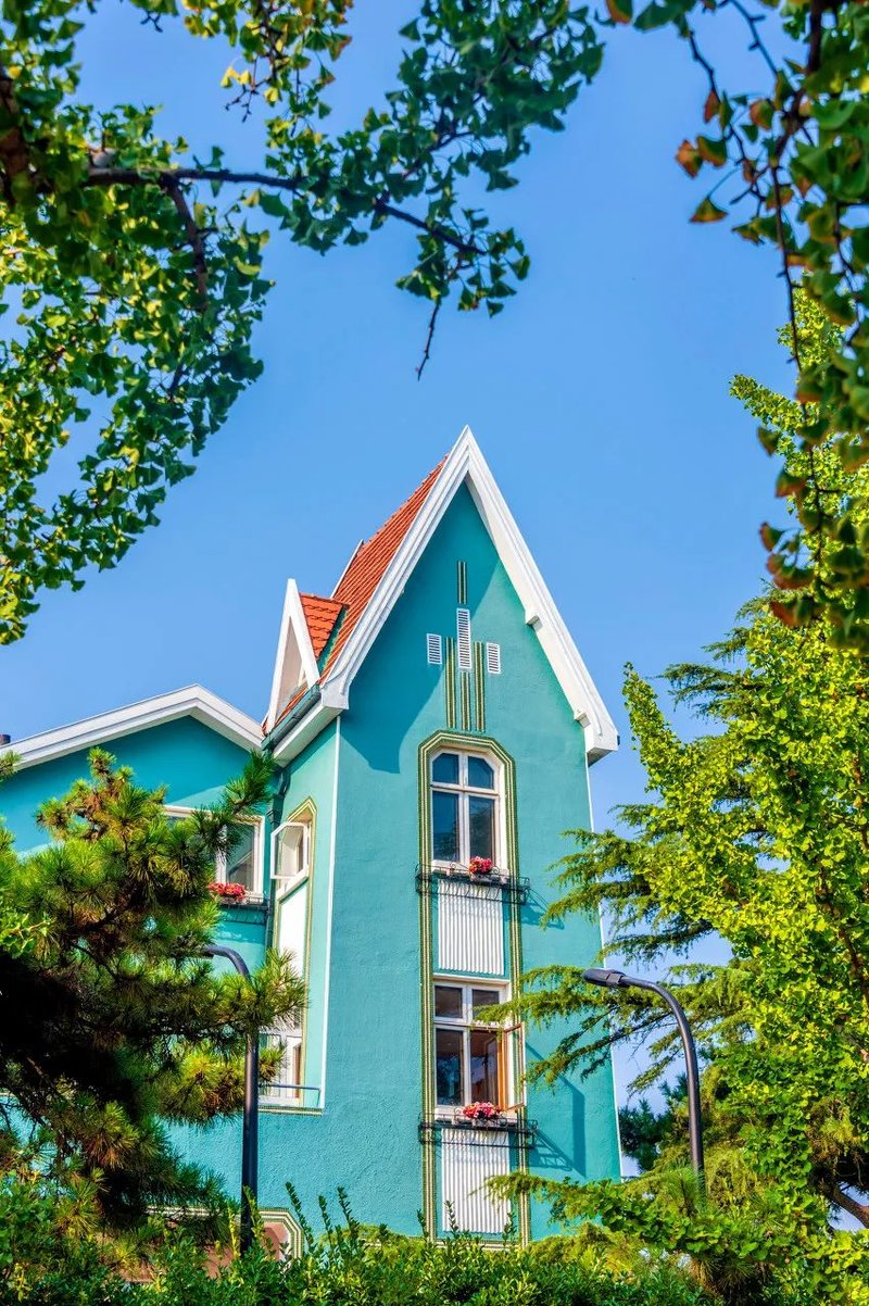 《送你一朵小红花》票房破8亿，打卡易烊千玺走过的这些宝藏取景地！