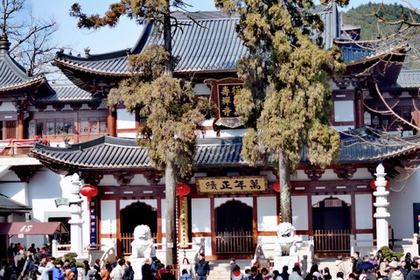 「新年徒步。径山祈福」1.11 径山祈福徒步@径山寺：登高祈福吃斋饭，徒步径山古道、寻访九龙瀑布~