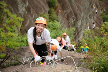 「硬核避暑」7.18 带你去江南大冰洞过-9℃的夏天,更有悬崖秋千、飞拉达带你上天入地