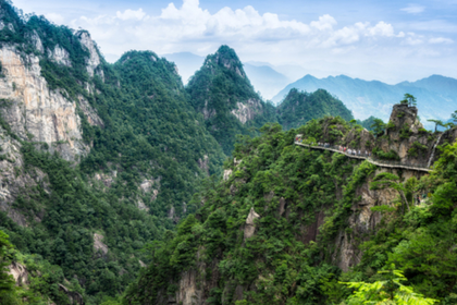 「近江+城西东岳上车」5.5 春日大明山：悬空栈道，百丈千瀑，万米岩洞，到“浙江小黄山”，寻觅华东醉深春色~