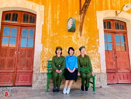 A12933A8-1D67-4FE8-AFBD-12CB50755183