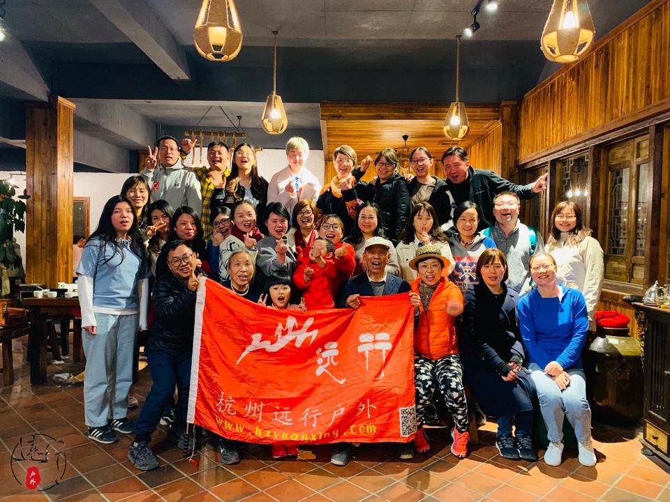 06B02744-BB86-468E-A343-35DE188A7046