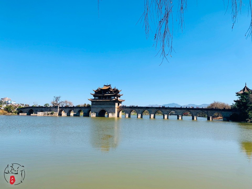 4F245DDE-9E17-4364-B6F0-D359AC0061E0