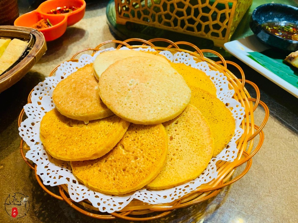 C2EB04AE-C760-4C3A-9368-8D0AAF8D085D