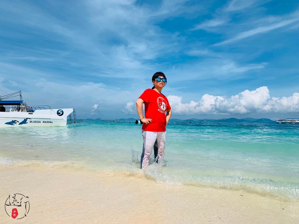 6D210E8B-5338-4030-8F8B-C1ABF9AF3DA8