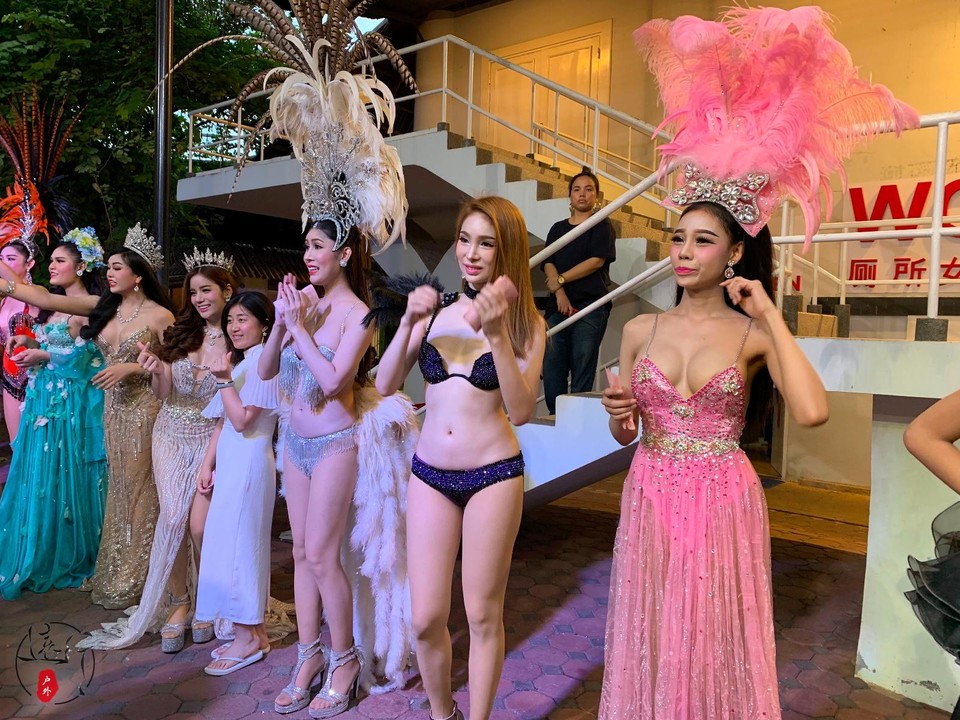 A7CA1AE6-DF6E-4236-954C-BE428342ECA5