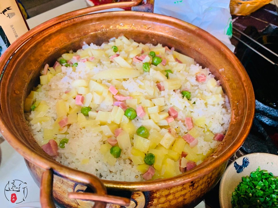 1B0104EF-0B35-400D-AB63-3D24FC9B52BA