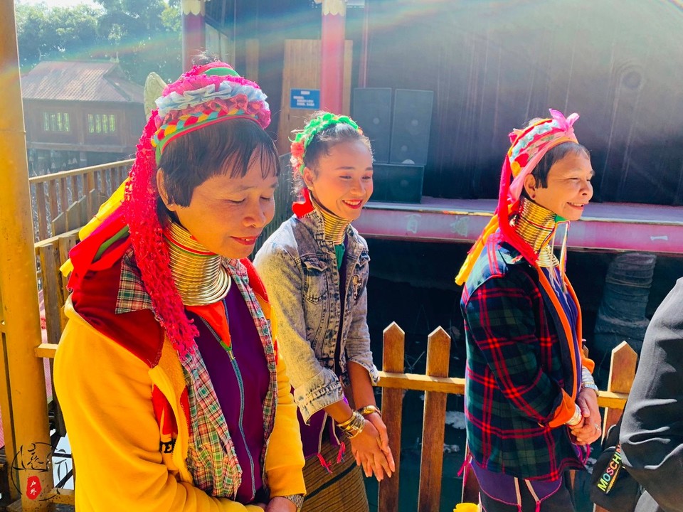 9E9CA05D-AC99-45AF-805B-9A37E79E4192