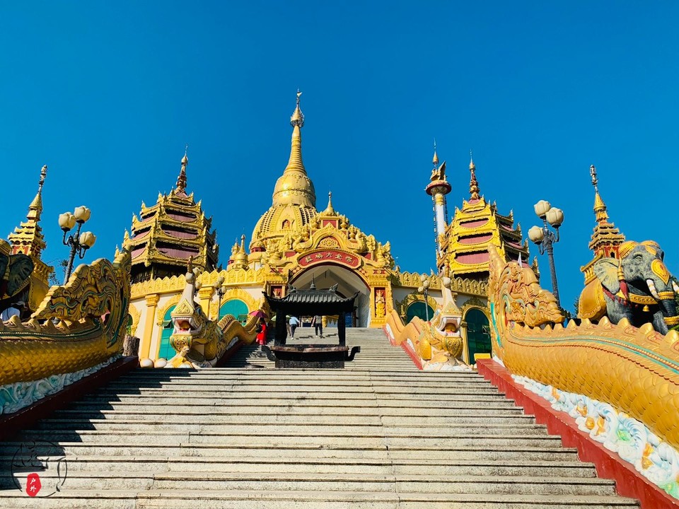 7625B824-ADC6-4EFE-8E77-52C9C3A74D3B