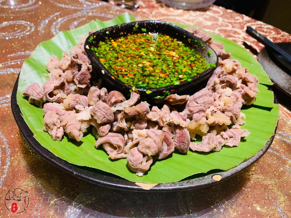 3E9FD18B-B4BA-4951-A9B7-752F7E4FD21E