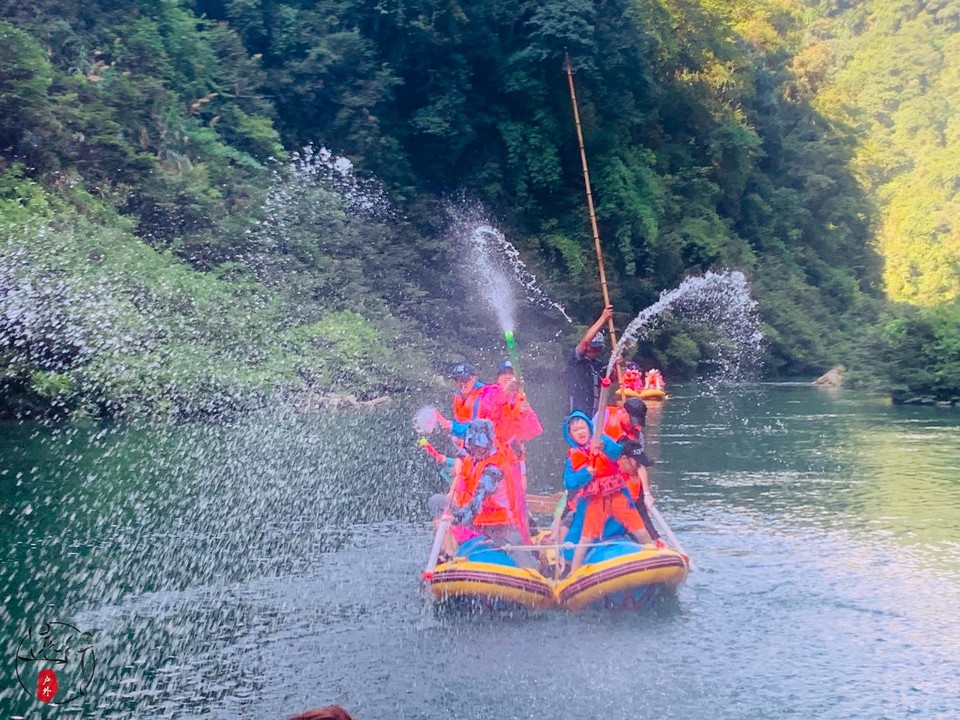 CFF5ECF1-FD14-41D9-87E4-FF9FBDB7CAEA