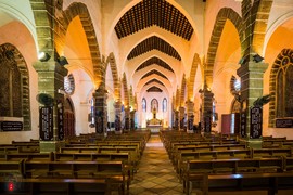 教堂很nice，去的时候刚好遇上村民礼拜结束，神圣感十足