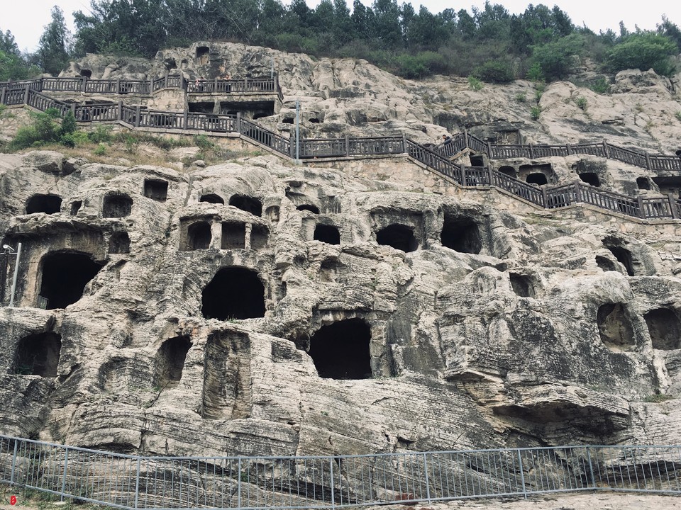 龙门石窟7