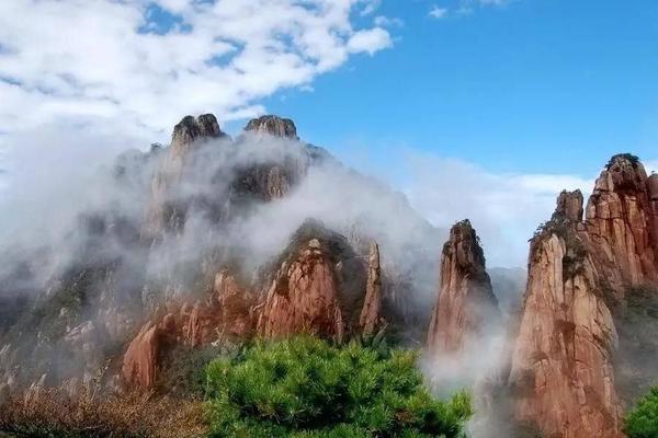 【中华名山】徒步世界自然遗产三清山|赏绝美日出看怪石林立两日山顶露营之旅【公司团建两日计划】