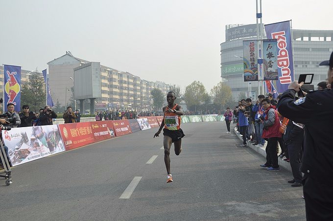 泰山国际马拉松赛