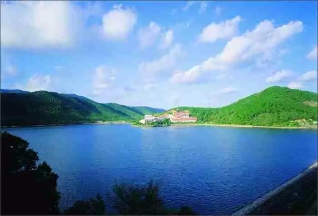 2015镇海九龙湖国际半程马拉松赛