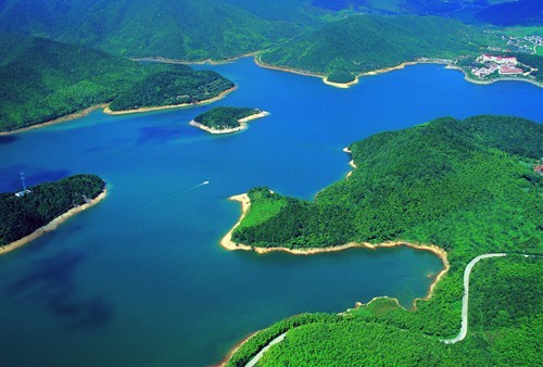 镇海九龙湖国际半程马拉松赛