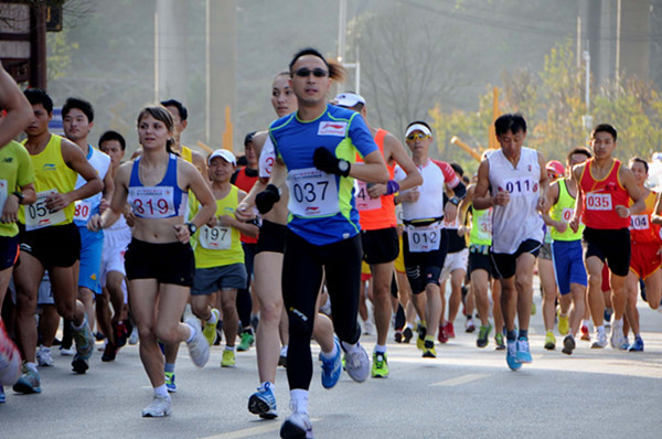 贵州环雷公山超100公里跑国际挑战赛