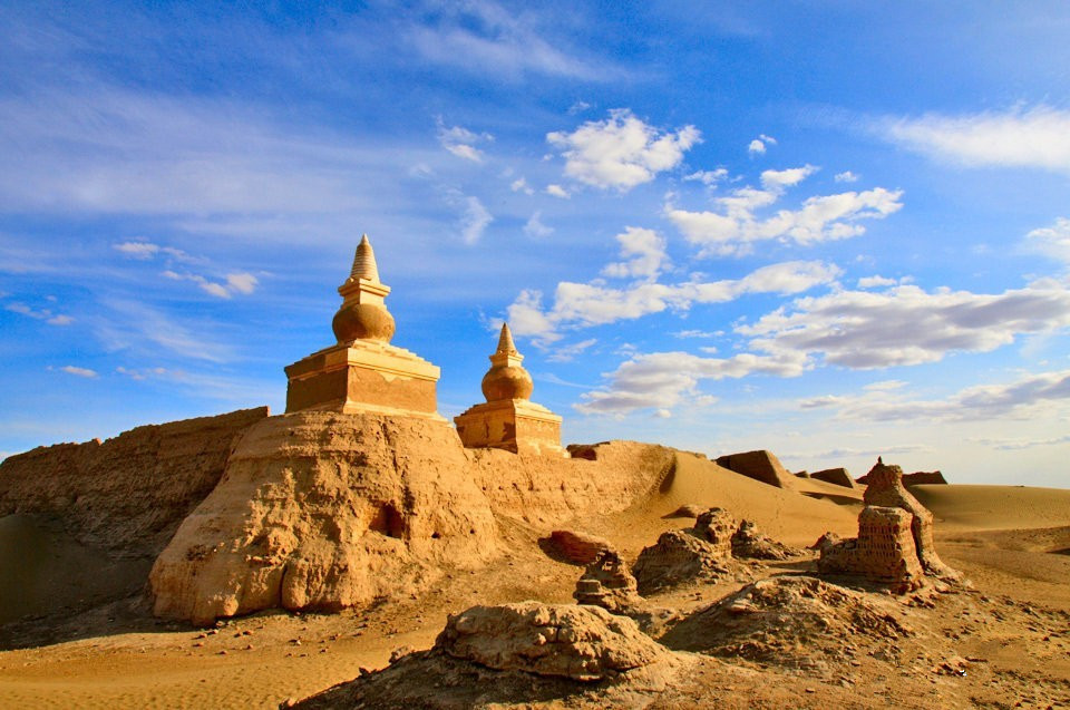 酒泉国际戈壁超级马拉松赛