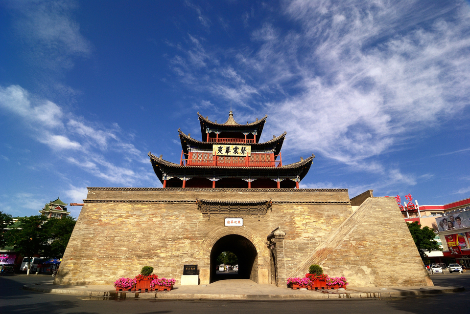 酒泉国际戈壁超级马拉松赛