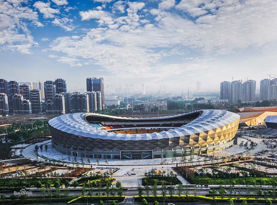 济宁“城投·鹿港杯”首届环太白湖半程马拉松赛