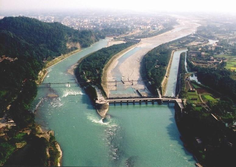 成都•都江堰双遗马拉松赛