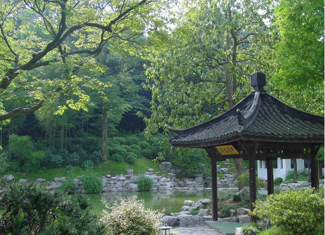 跑神中国·2015西湖群山越野赛暨首届西湖山地文化节