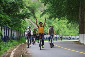 北京户外 1日｜周末及清明  妫水河骑行｜北京十佳骑行线路の妫河森林公园-官厅水库库滨带30公里休闲骑游｜一路春风拂面