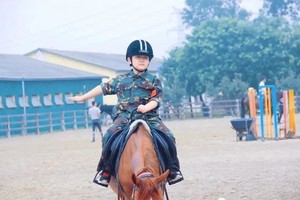 【少年骑警】4.5全装备战术特训 + 专业马术训练+枪械拆解挑战赛 蓝调庄园亲子游