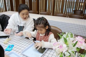 你珍蚌【名企】6.8上午场，走进爱慕时尚工厂，初识苏绣、体验珍珠开蚌、DIY专属的饰品