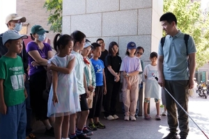 9.7/21有意义的助盲活动|“蒙眼”体验-蒙眼“看”电影，蒙眼阅读，蒙眼做小事儿……