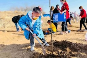 【海淀亲子植树】去春日农场植树踏青，全家制作丘比美食能量餐包，参观昆虫展领养蚕宝宝，采摘有机蔬菜，积累2小时志愿工时