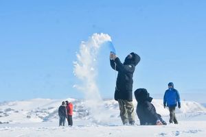 元旦3日（早鸟立减100）｜乌兰布统•多伦湖冬捕の魔界暖水河+透风沟+萨林河+蛤蟆坝+白家窝铺+影视基地/精品纯玩团