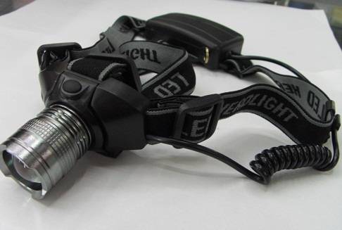 户外探险旅游的必备十件物品