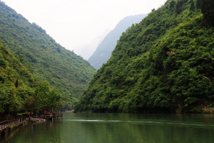 费用说明 【活动地点】安康 石泉县 熨斗古镇 【活动景点】柞水溶洞