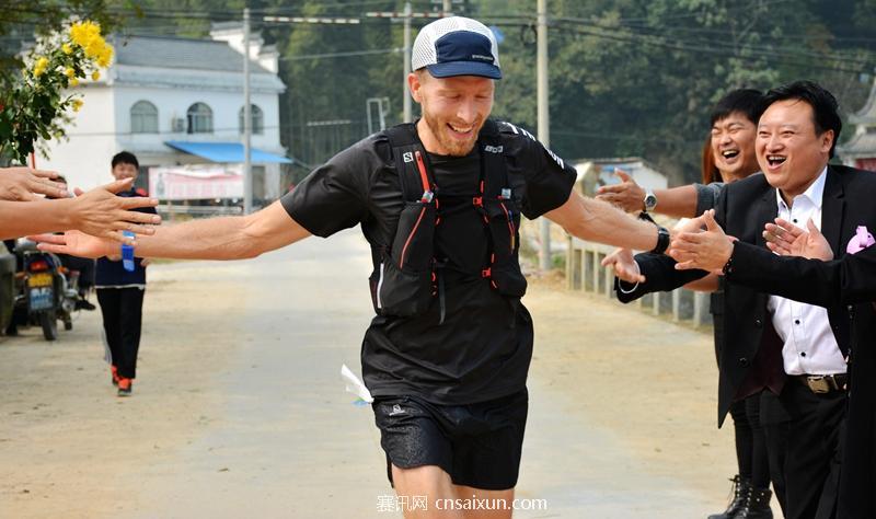 184133xxfw7xqiirm4f0q4